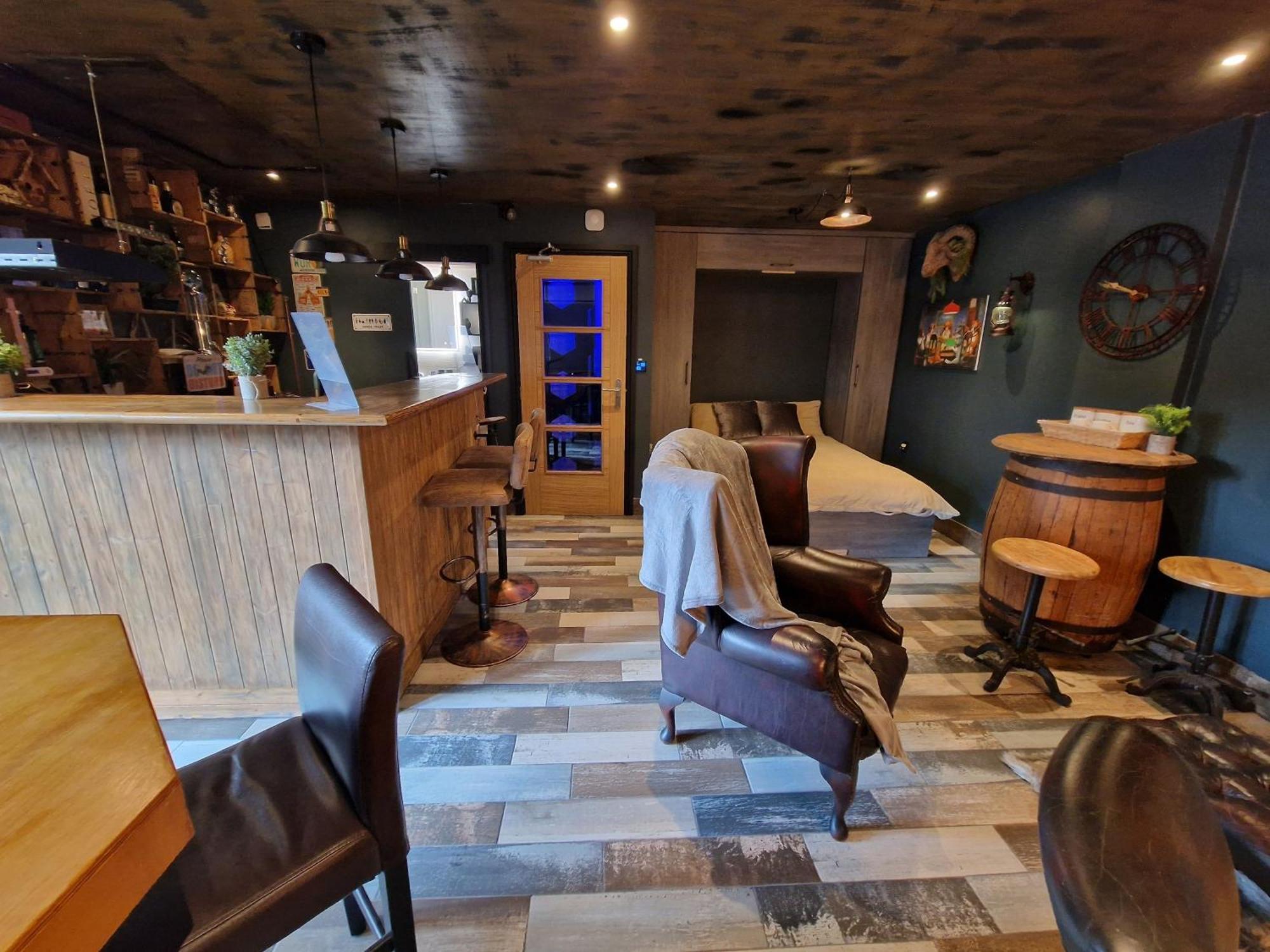 The Pub - Unique & Authentic Experience - Free Parking!, 5 Minutes From Airbus And The Mall Cribbs Μπρίστολ Εξωτερικό φωτογραφία