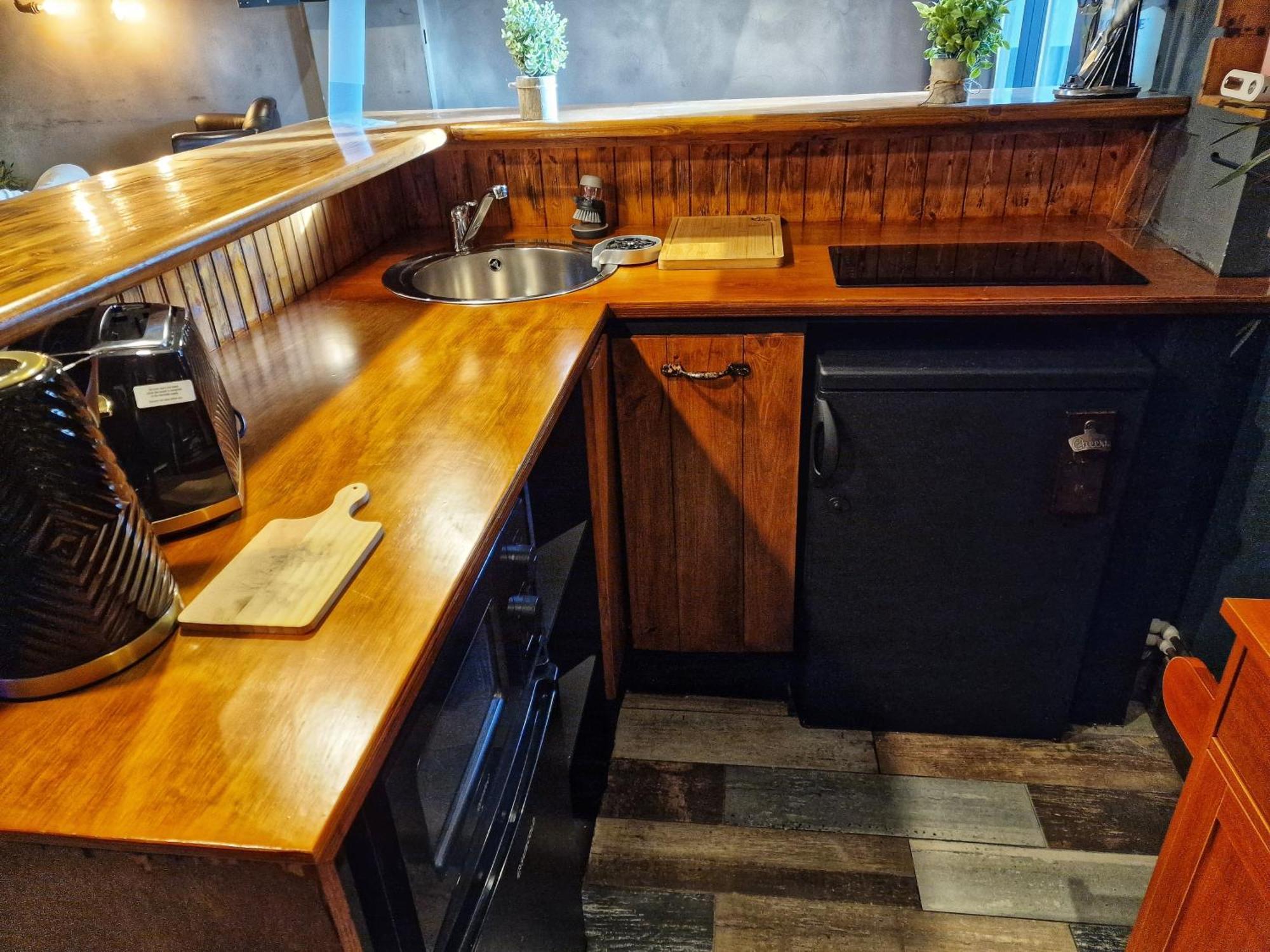 The Pub - Unique & Authentic Experience - Free Parking!, 5 Minutes From Airbus And The Mall Cribbs Μπρίστολ Εξωτερικό φωτογραφία